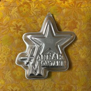 VINTAGE Y2K 2000’S DISNEY WILTON HANNAH MONTANA MILEY CYRUS CAKE PAN